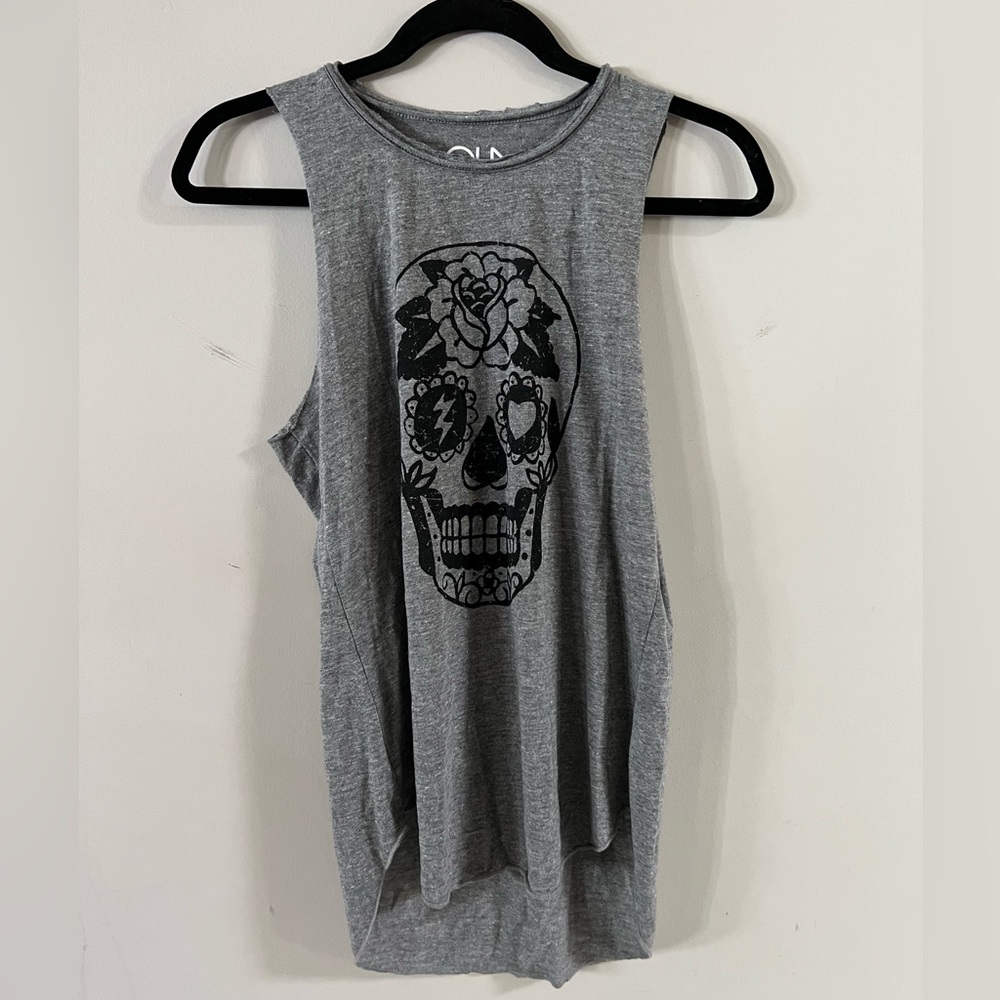 Chaser tank top with black skull